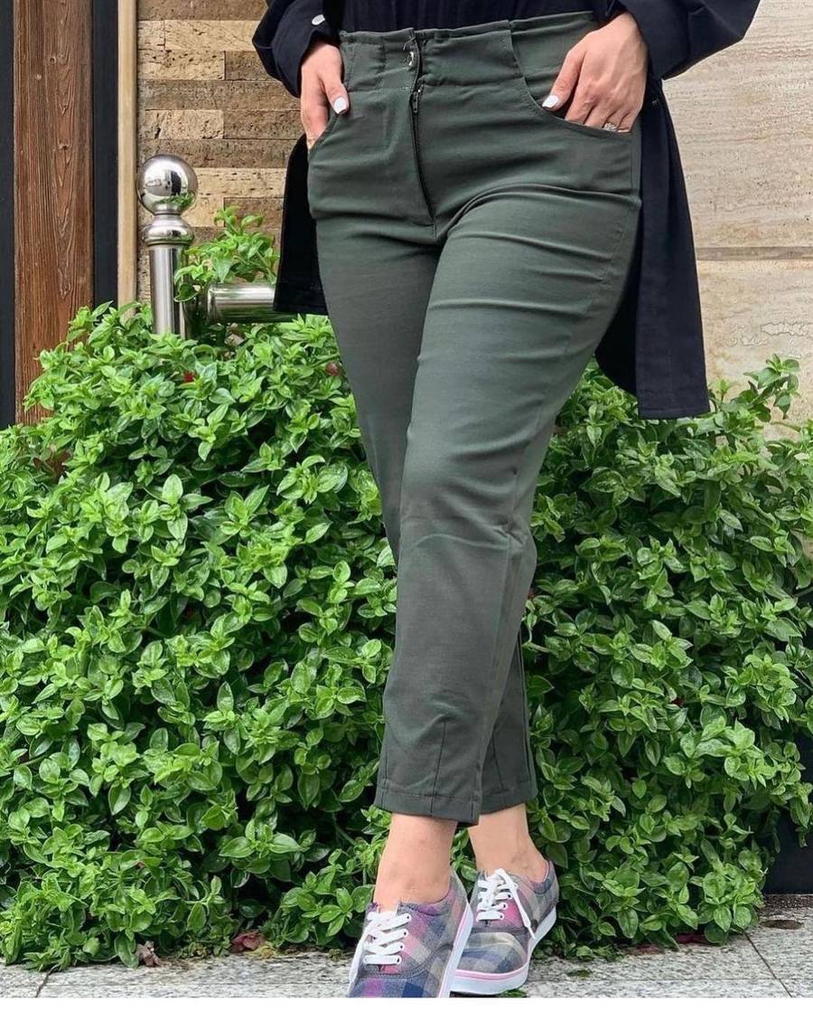 شلوارک زنانه