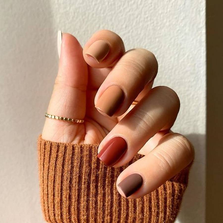 طراحی ناخن ساده و شیک 