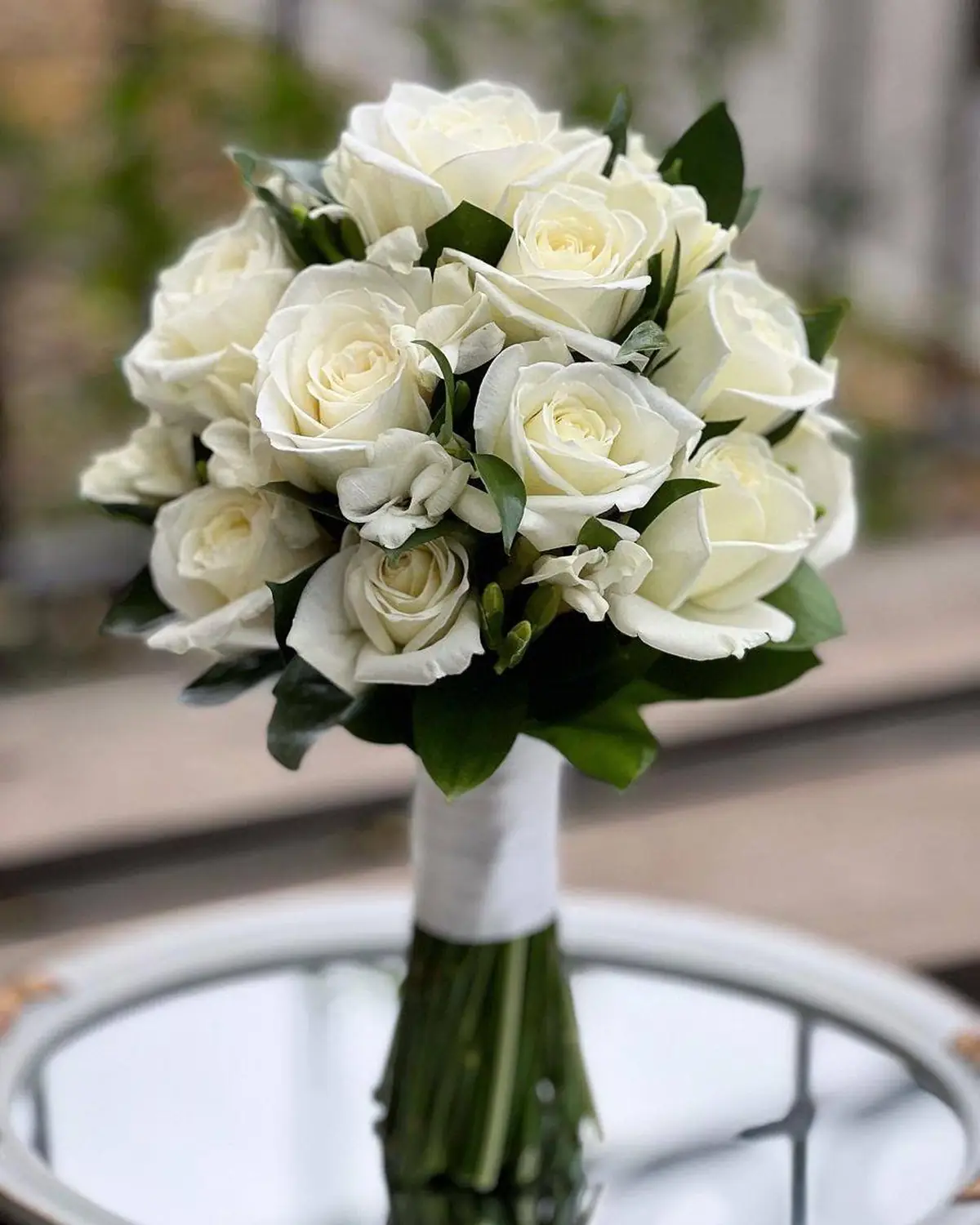 دسته گل عروس سفید 1403