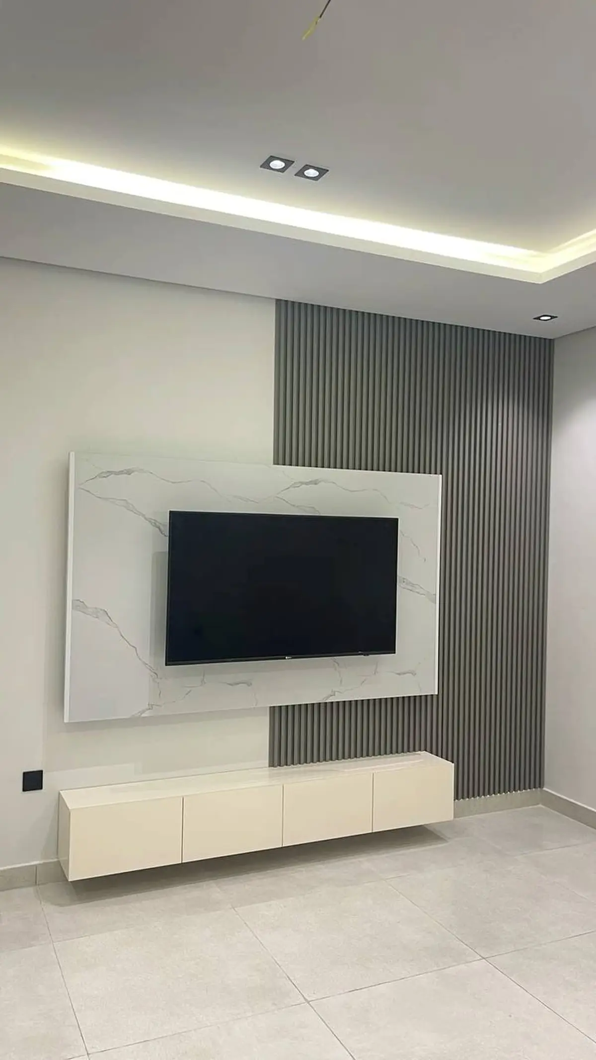 مدل تیوی وال جذاب