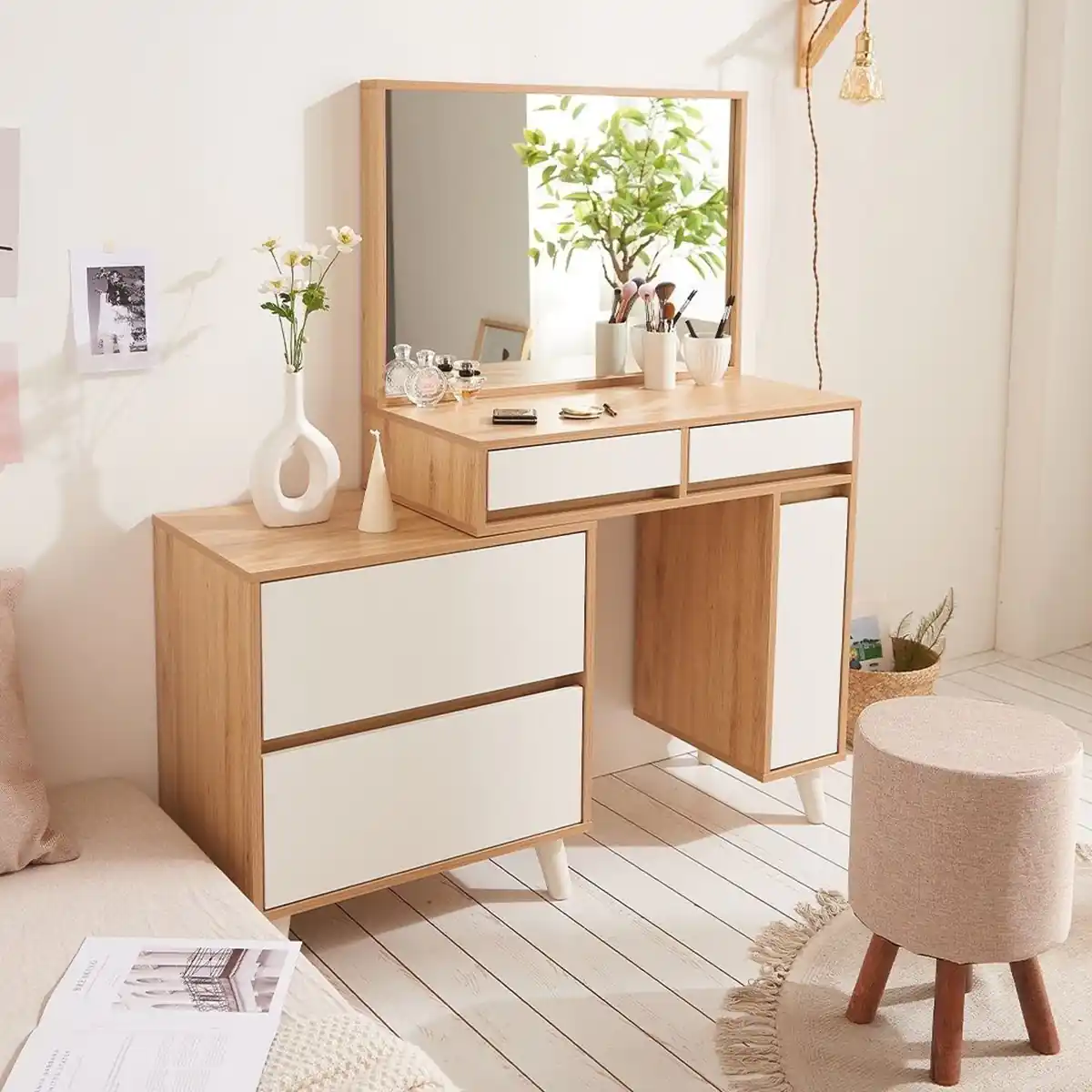 مدل میز آرایش ساده و شیک