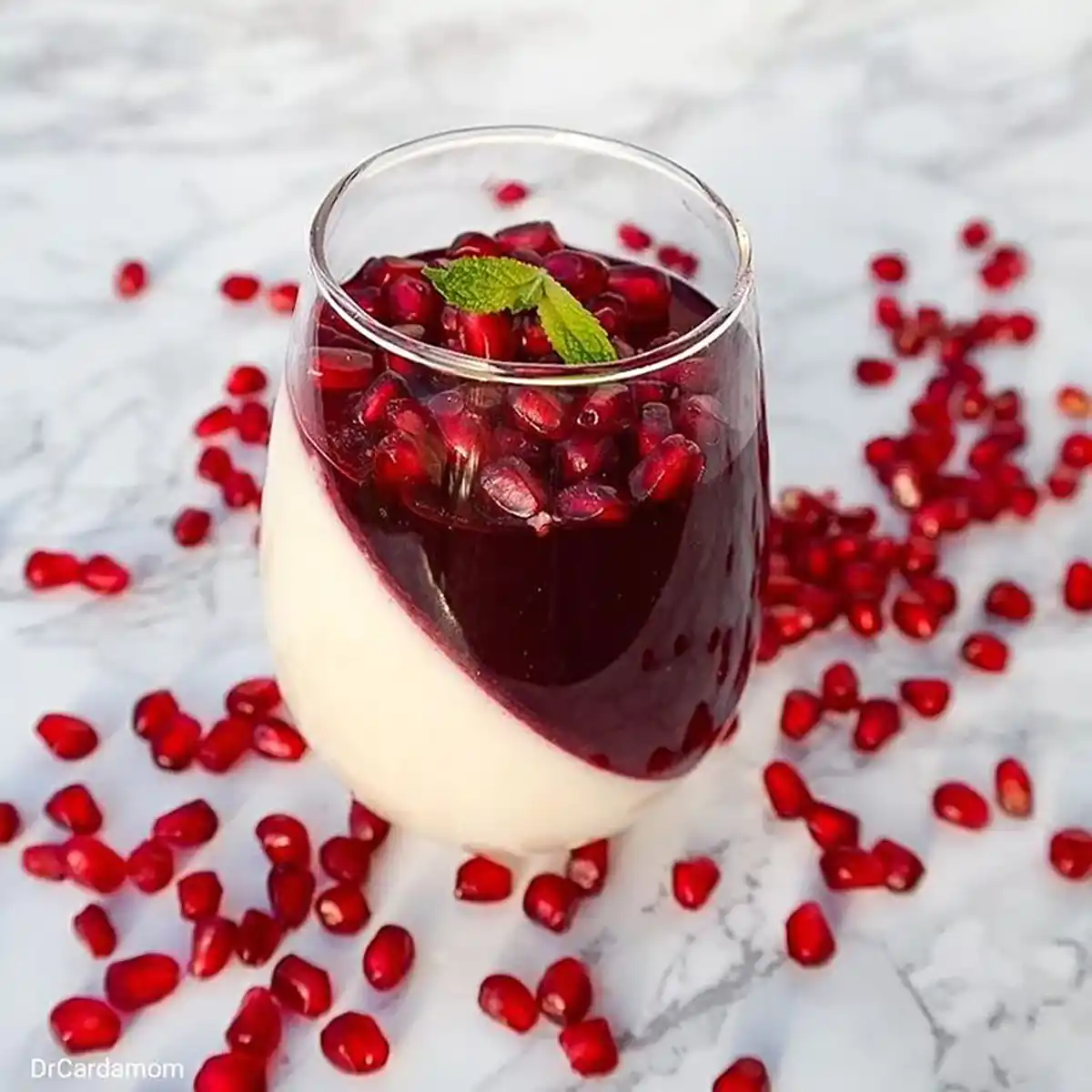 ژله شب یلدا آسان