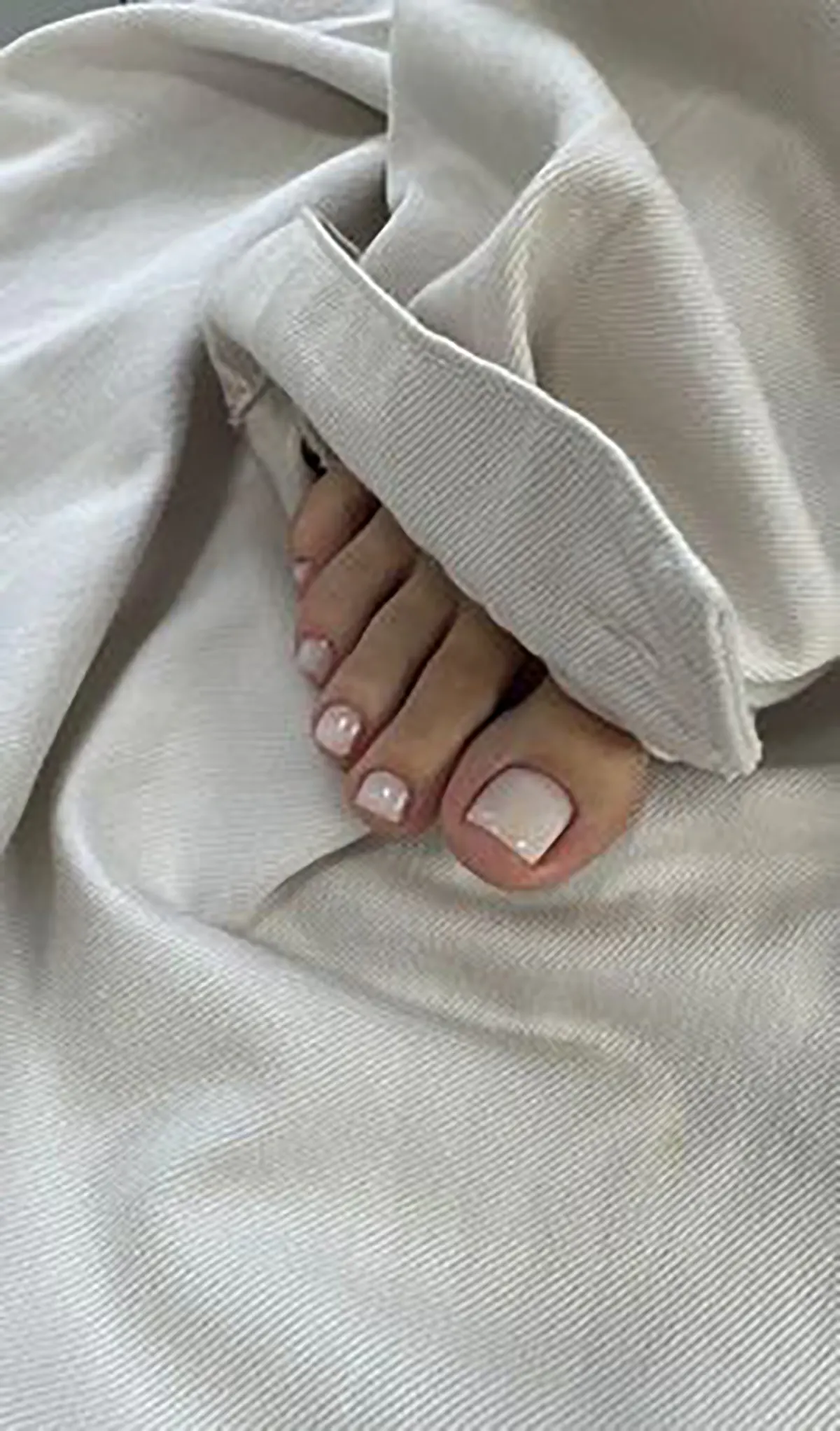 ایده دیزاین ناخن پا ساده