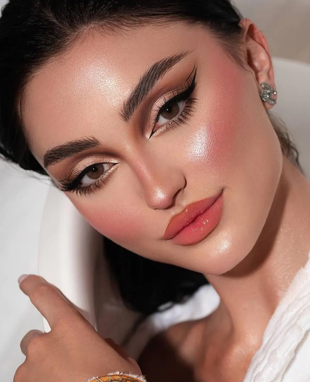 اموزش میکاپ دخترانه