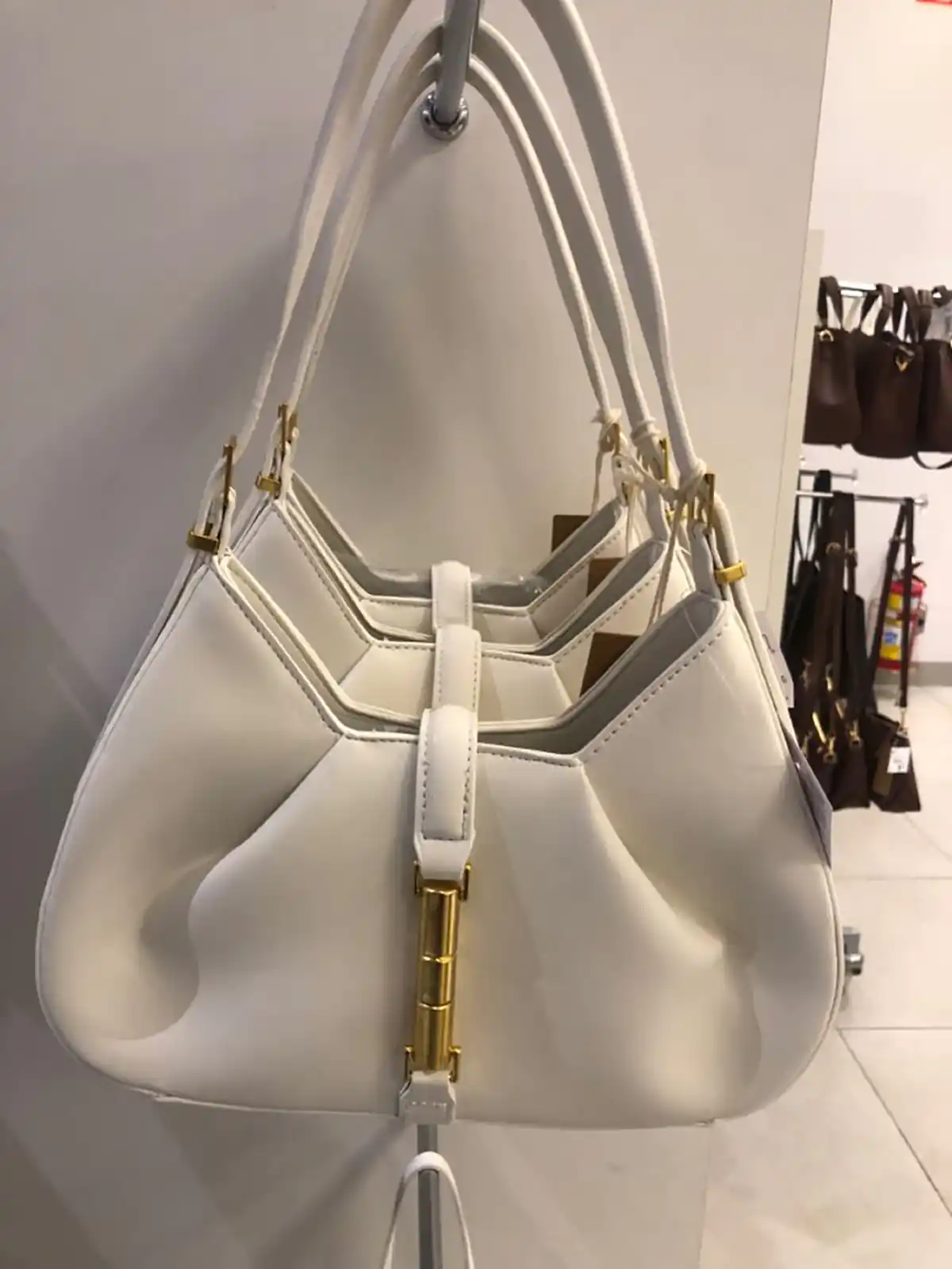 کیف چرم زنانه

