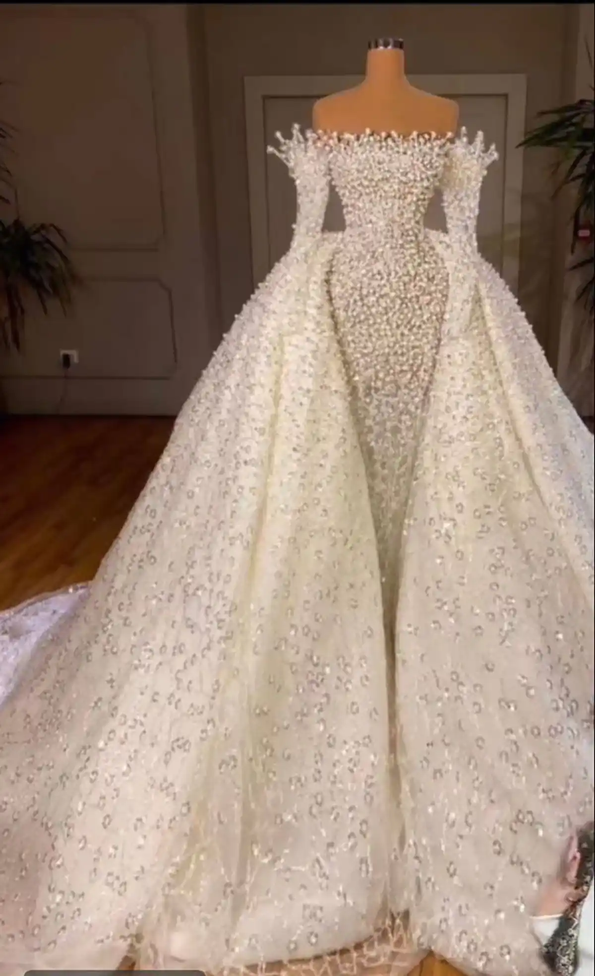 لباس عروس پف دار پرنسسی