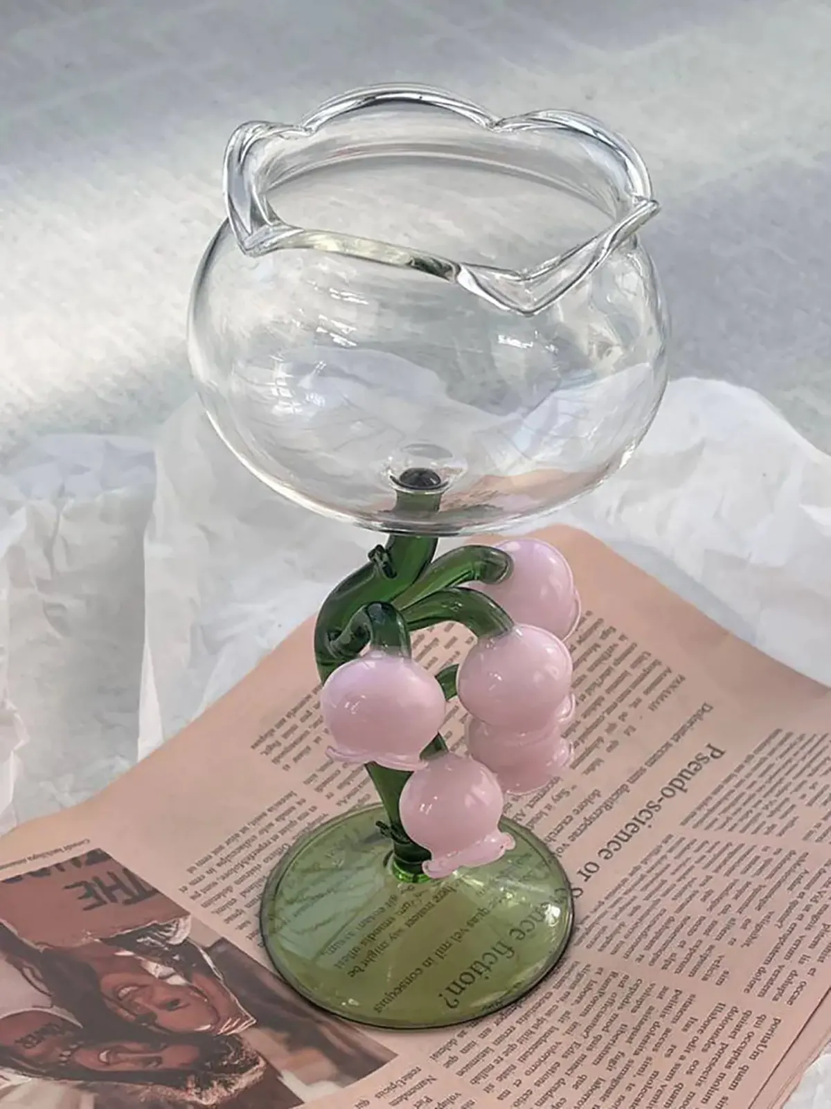 لیوان پایه دار