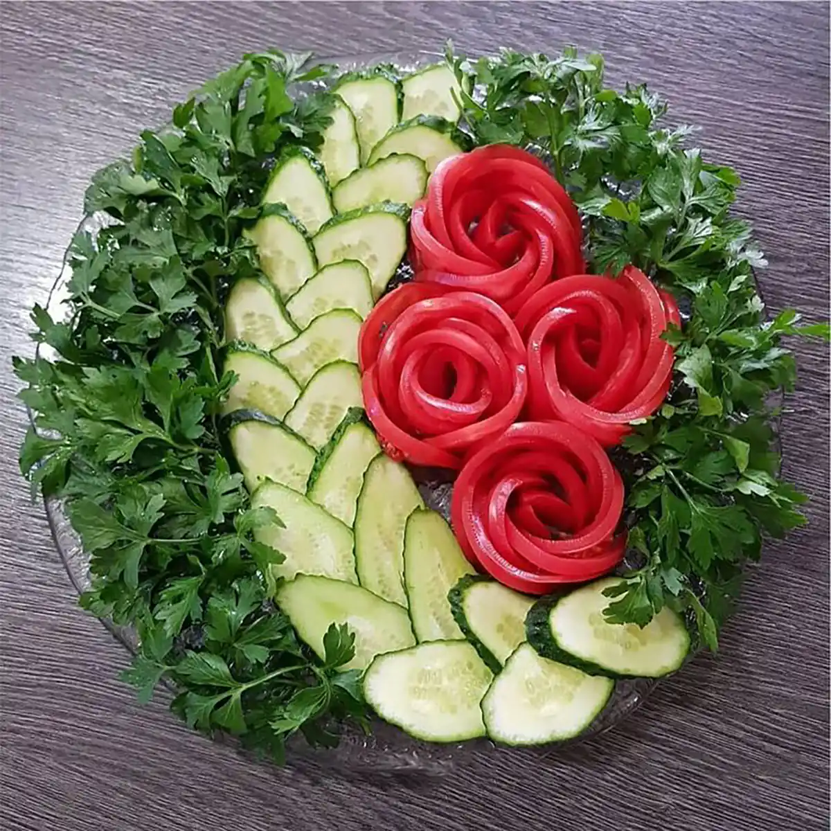 تزیین سالاد فصل ساده 