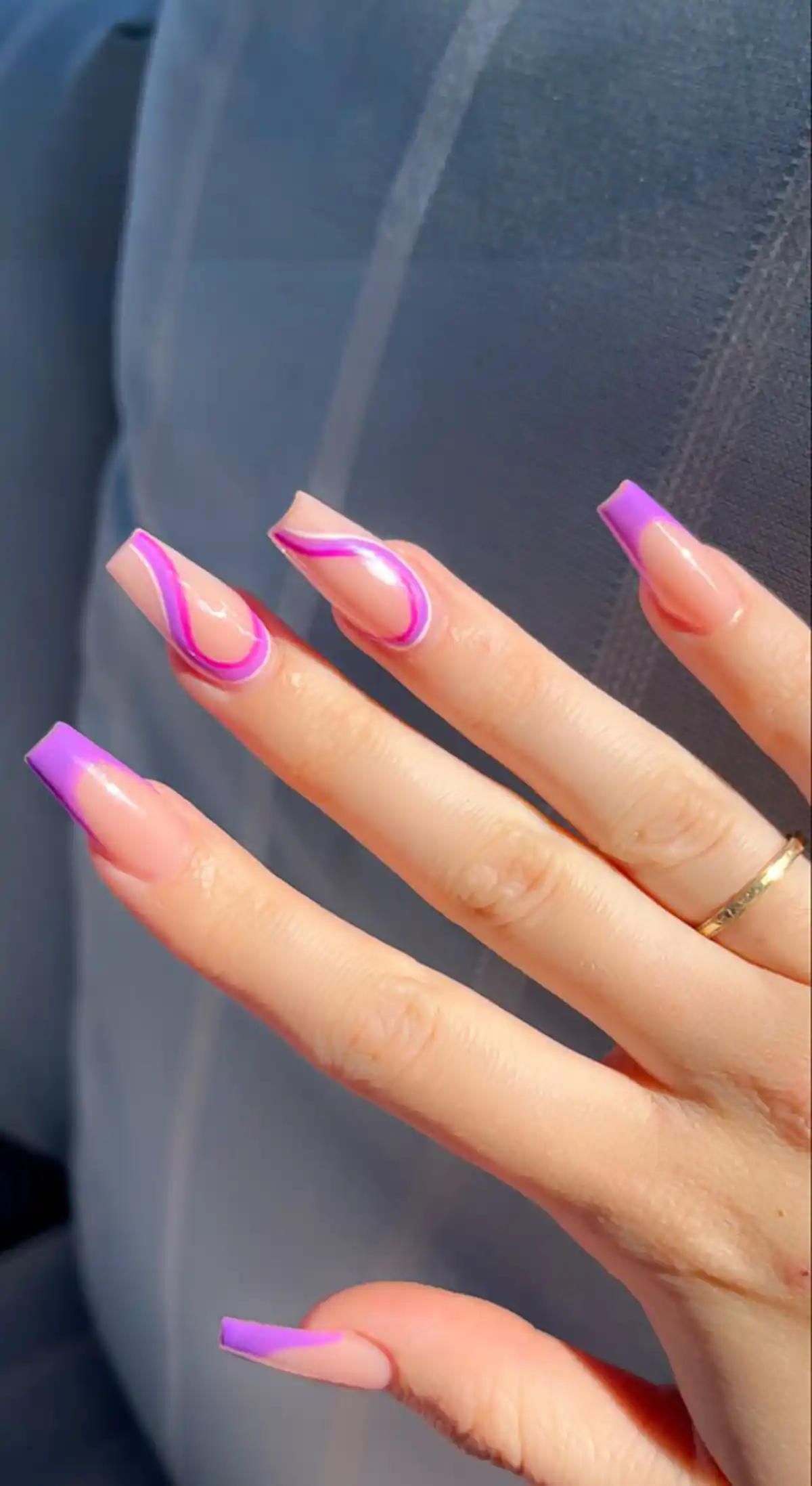طراحی ناخن صورتی عروس


