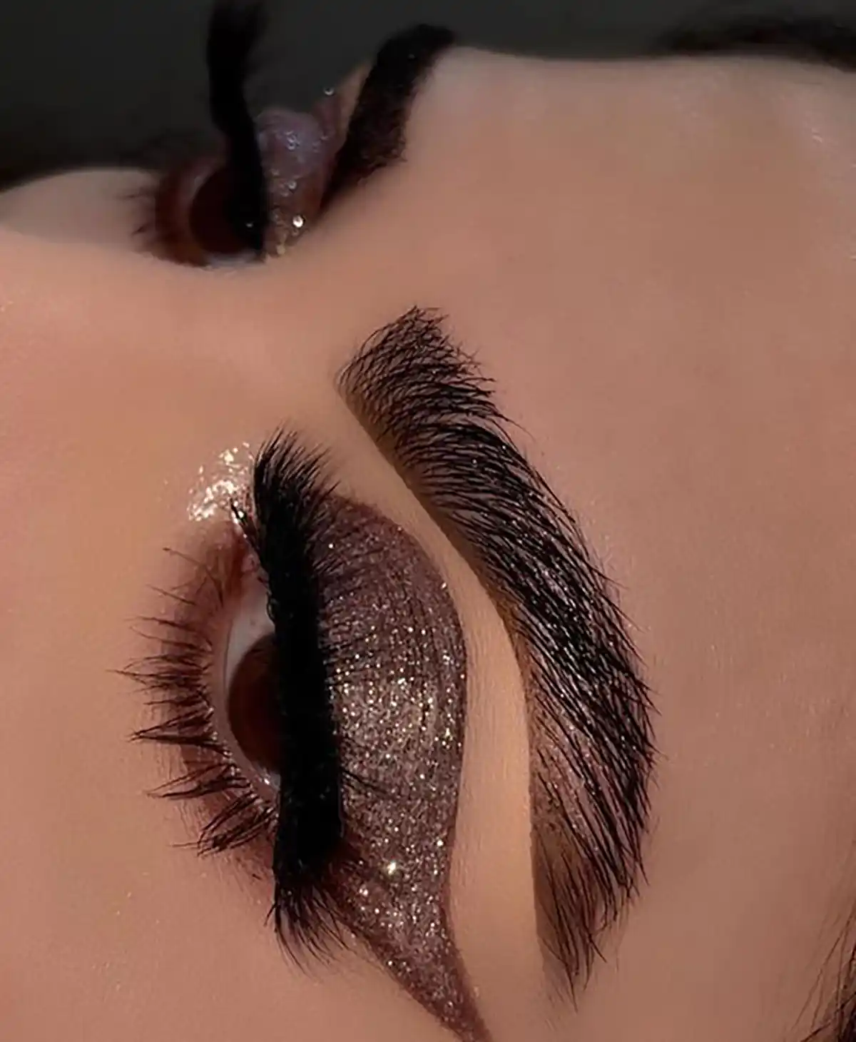 مدل سایه چشم ساده و شیک

