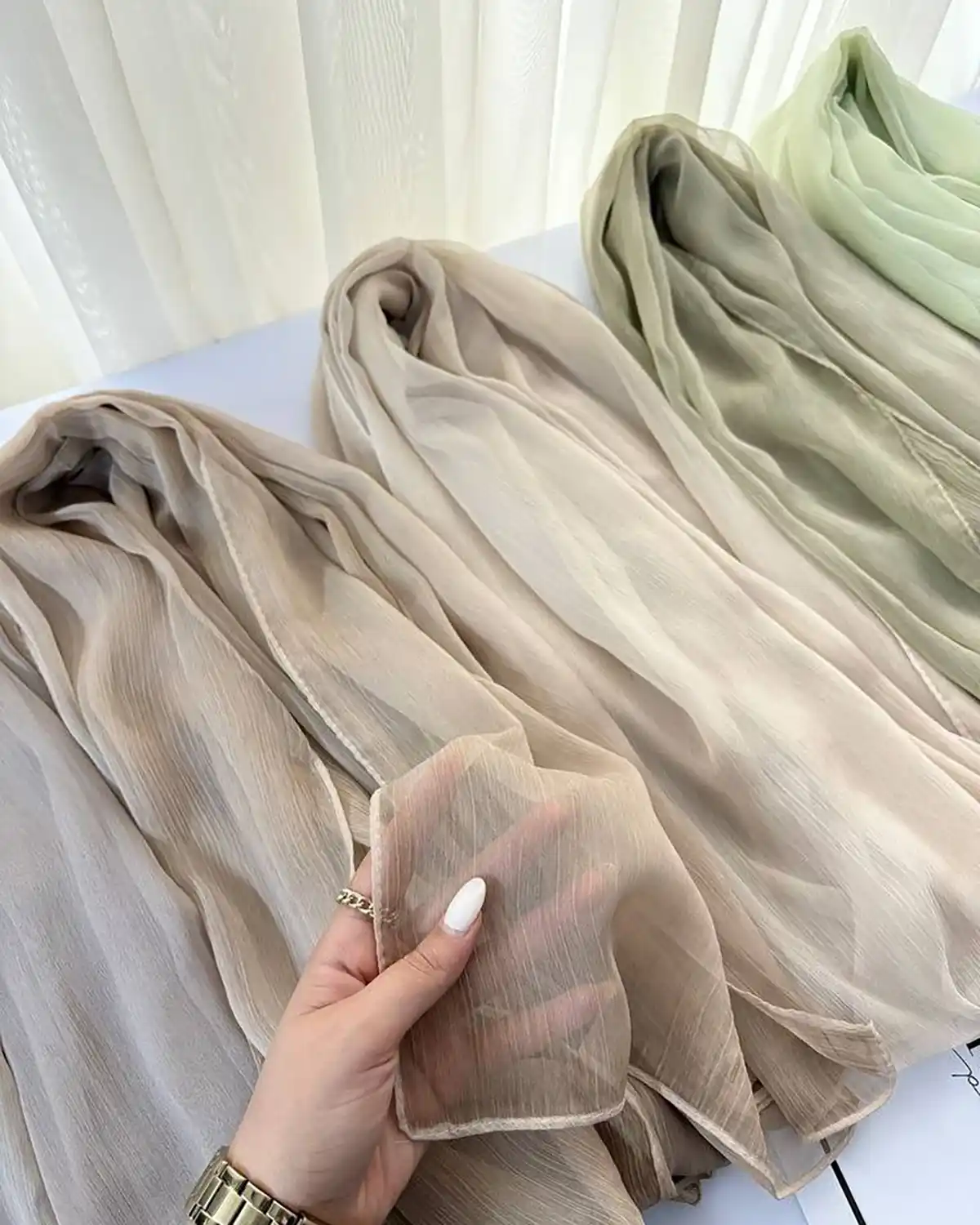 پیج شال و روسری
