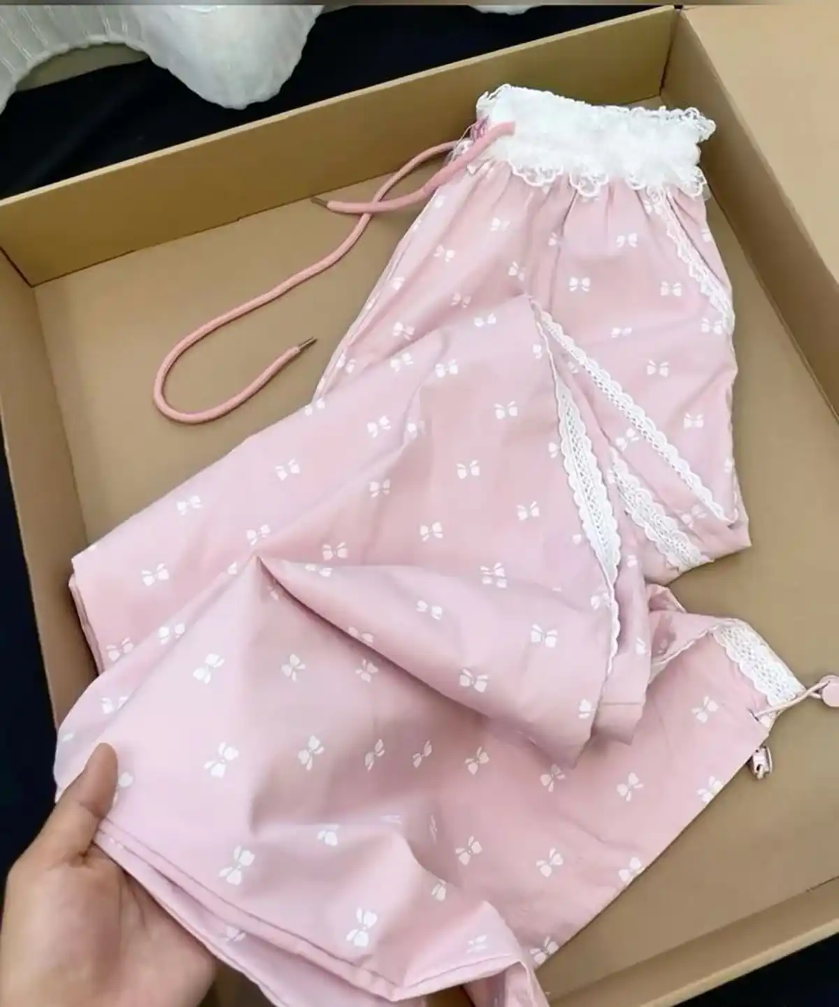 شلوار راحتی به انگلیسی
