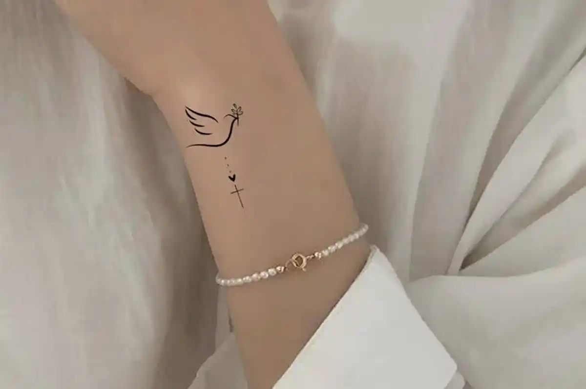 طرح تاتو مردانه ساده
