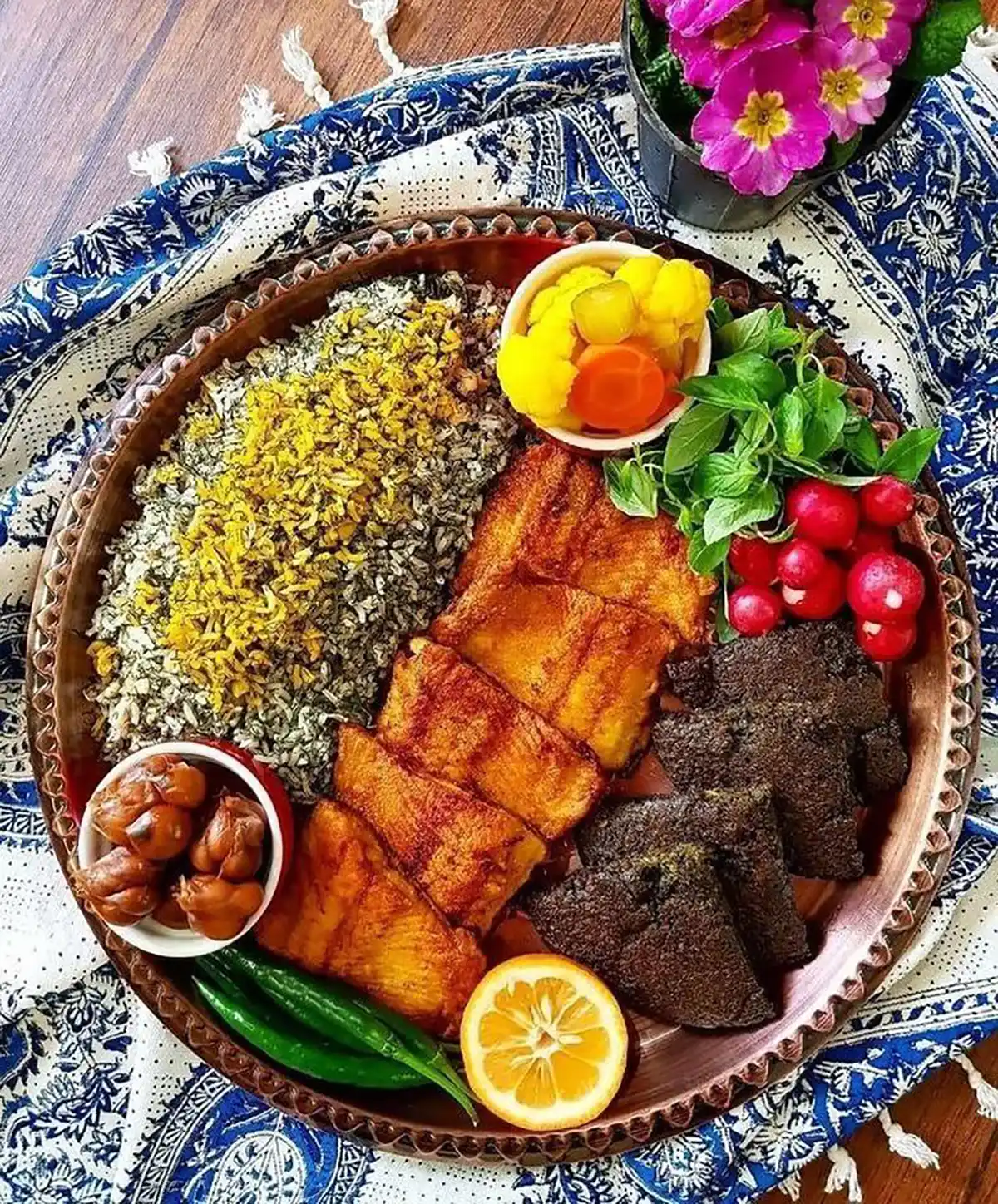 کنار سبزی پلو با ماهی چی بخوریم
