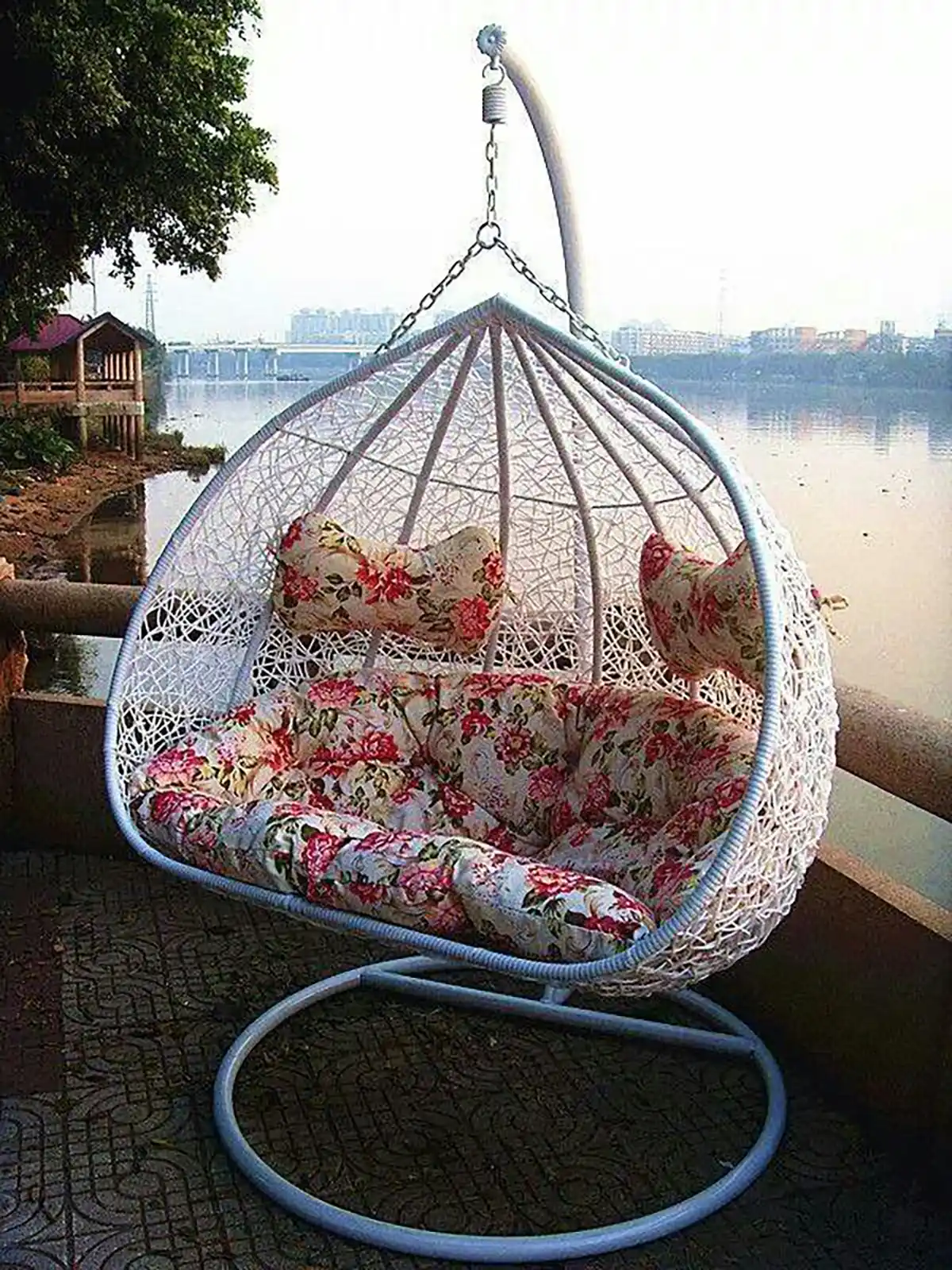 صندلی تاپی و ریلکسی