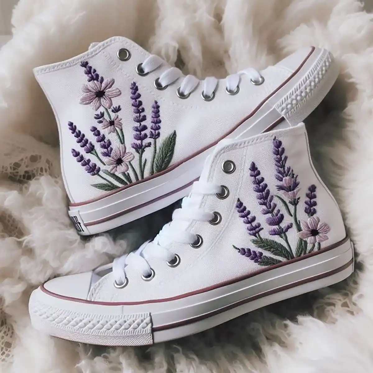 کتونی آل استار گلدوزی شده