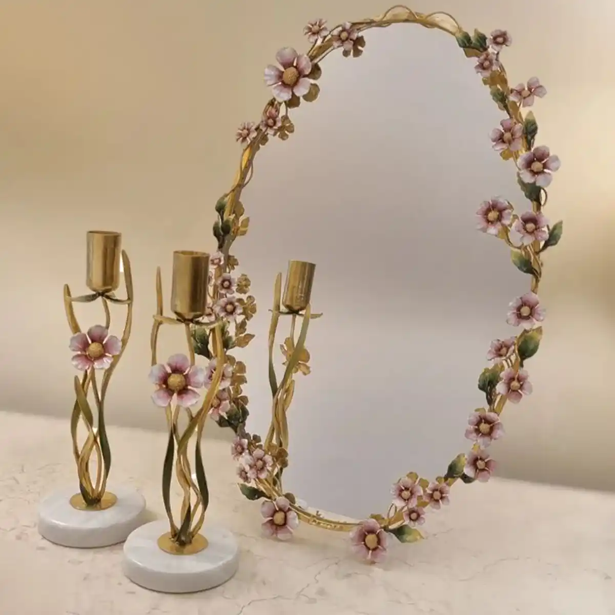آینه و شمعدان کریستال عروس
قیمت آینه شمعدان عروس دیجی کالا
آینه شمعدان مدرن
آینه شمعدان برنز
آینه شمعدان نقره اصفهان با قیمت
آینه شمعدان کوچک
