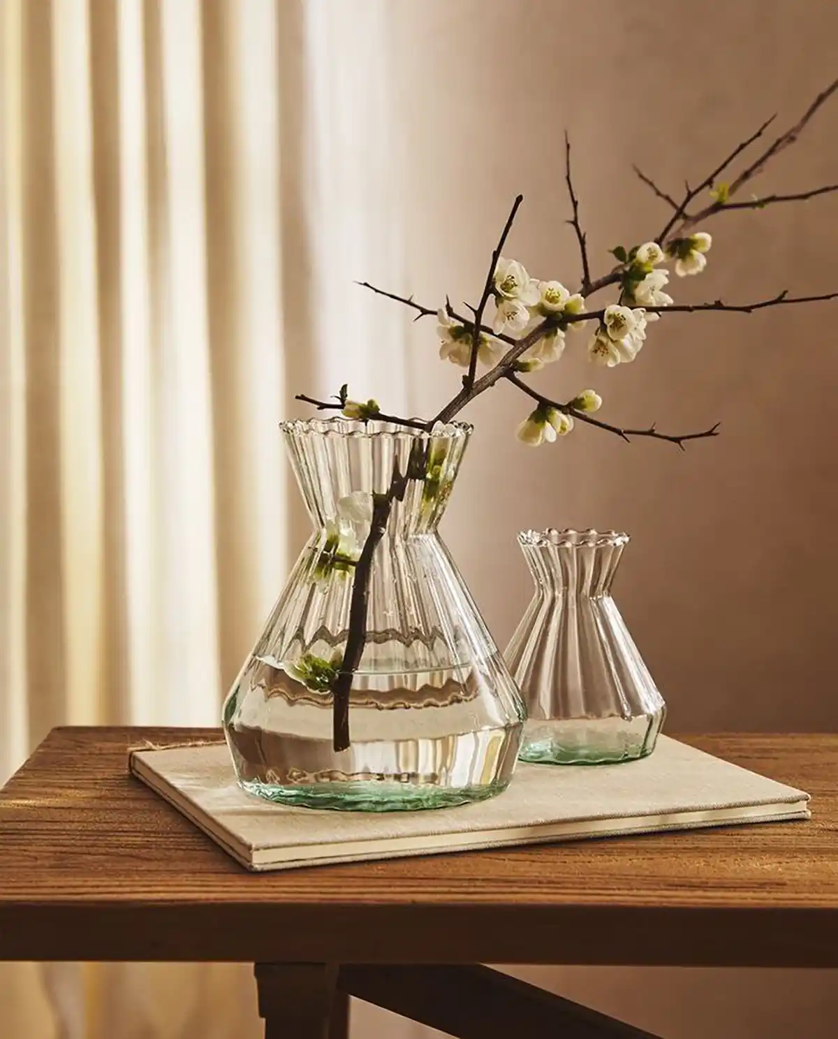 گلدان شیشه ای رومیزی
