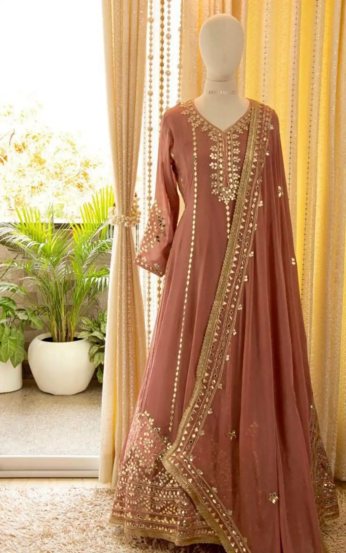 لباس ساری هندی