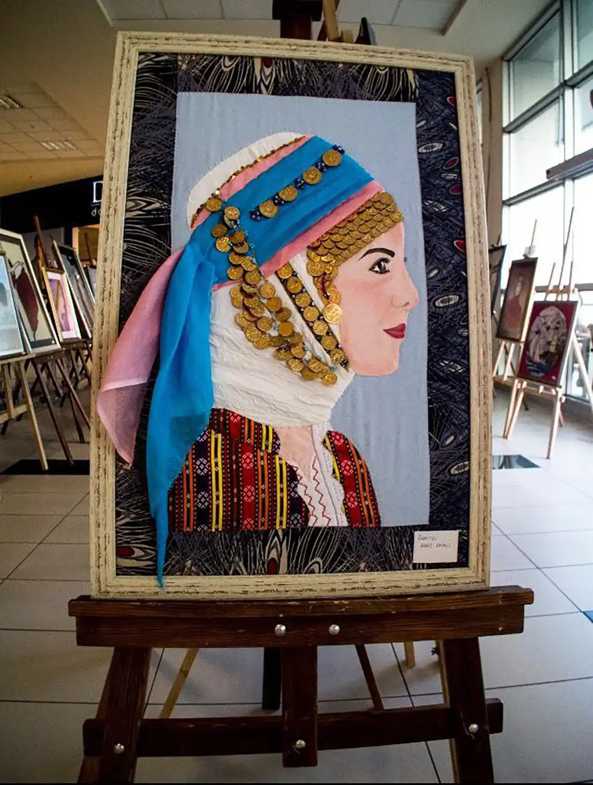 نقاشی کلاژ با پارچه
