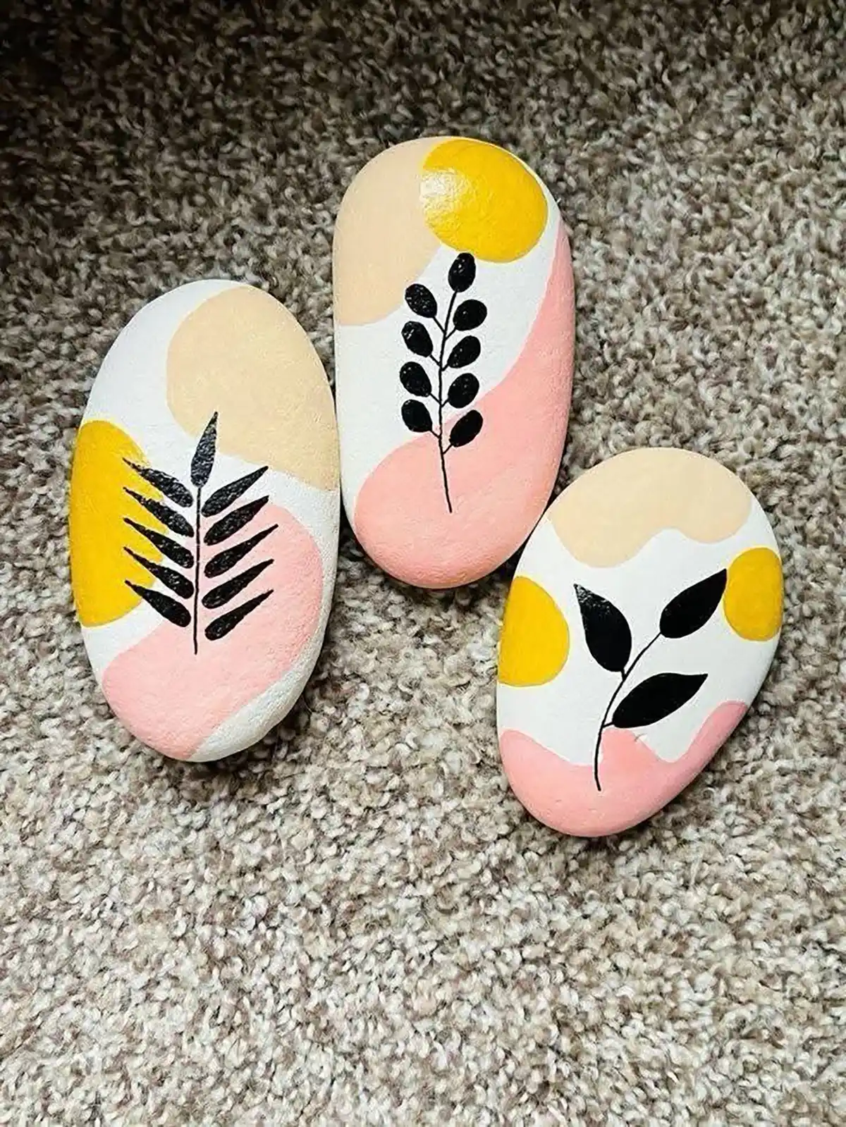 نقاشی روی سنگ