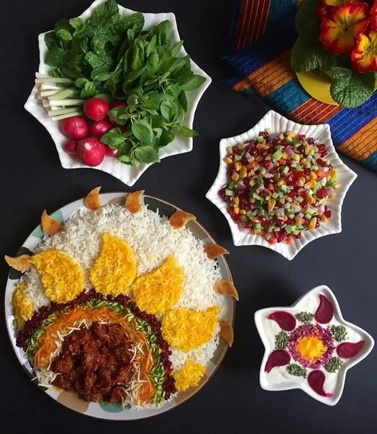 تزیین برنج با زعفران و