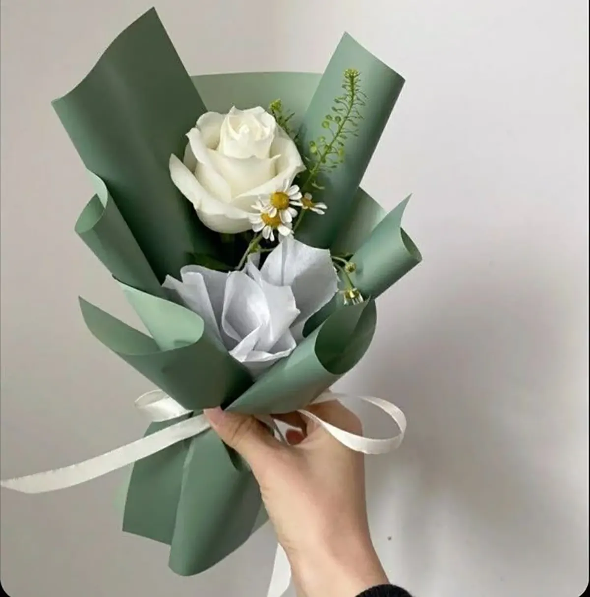 تزیین تک شاخه گل