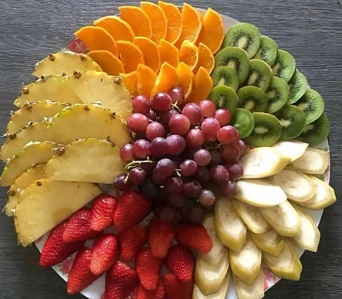 
تزیین میوه برای مهمانی رسمی
تزیین میوه برای مهمانی ساده
تزیین میوه برای تولد
تزیین میوه های پاییزی برای مدرسه
تزیین میوه سالم
تزیین میوه خرد شده
سینی میوه زمستانی
تزیین میوه با سیخ چوبی
