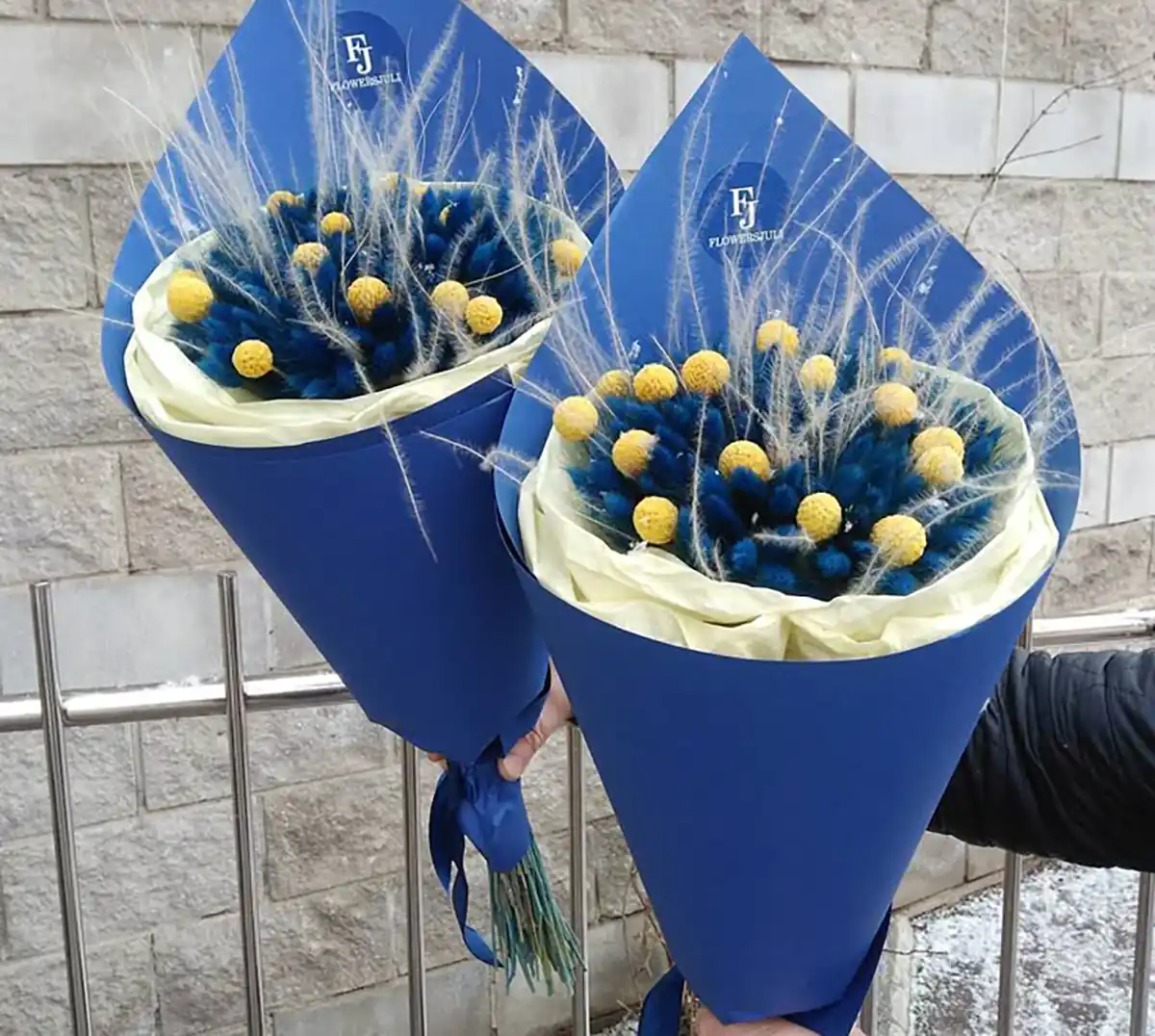  دسته گل کوچک برای هدیه
دسته گل ساده و شیک
عکس دسته گل زیبا برای هدیه
دسته گل خاص
دسته گل کوچک و شیک
عکس دسته گل طبیعی

