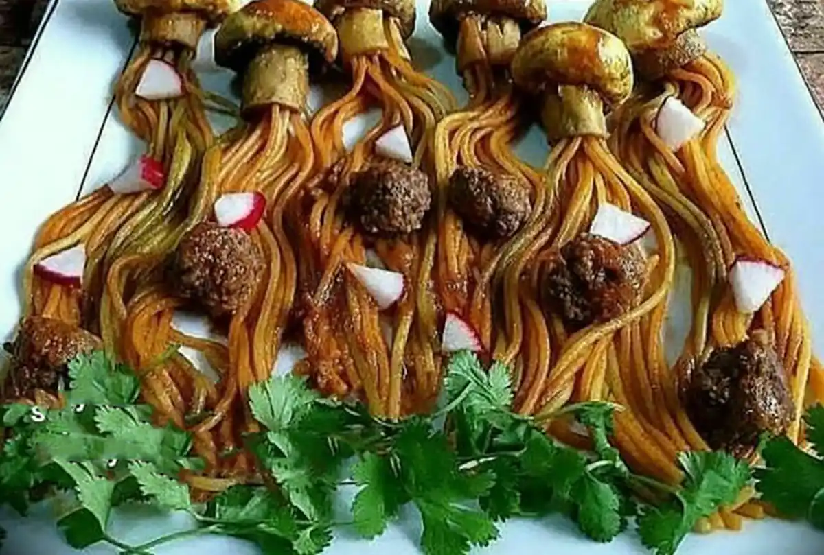 تزیین غذای سنتی برای مدرسه
تزیین غذا برای مدرسه
تزیین غذا برنج و مرغ
تزیین غذا برای مهمانی
زیباترین تزیین غذا
تزیین غذا و سفره آرایی

