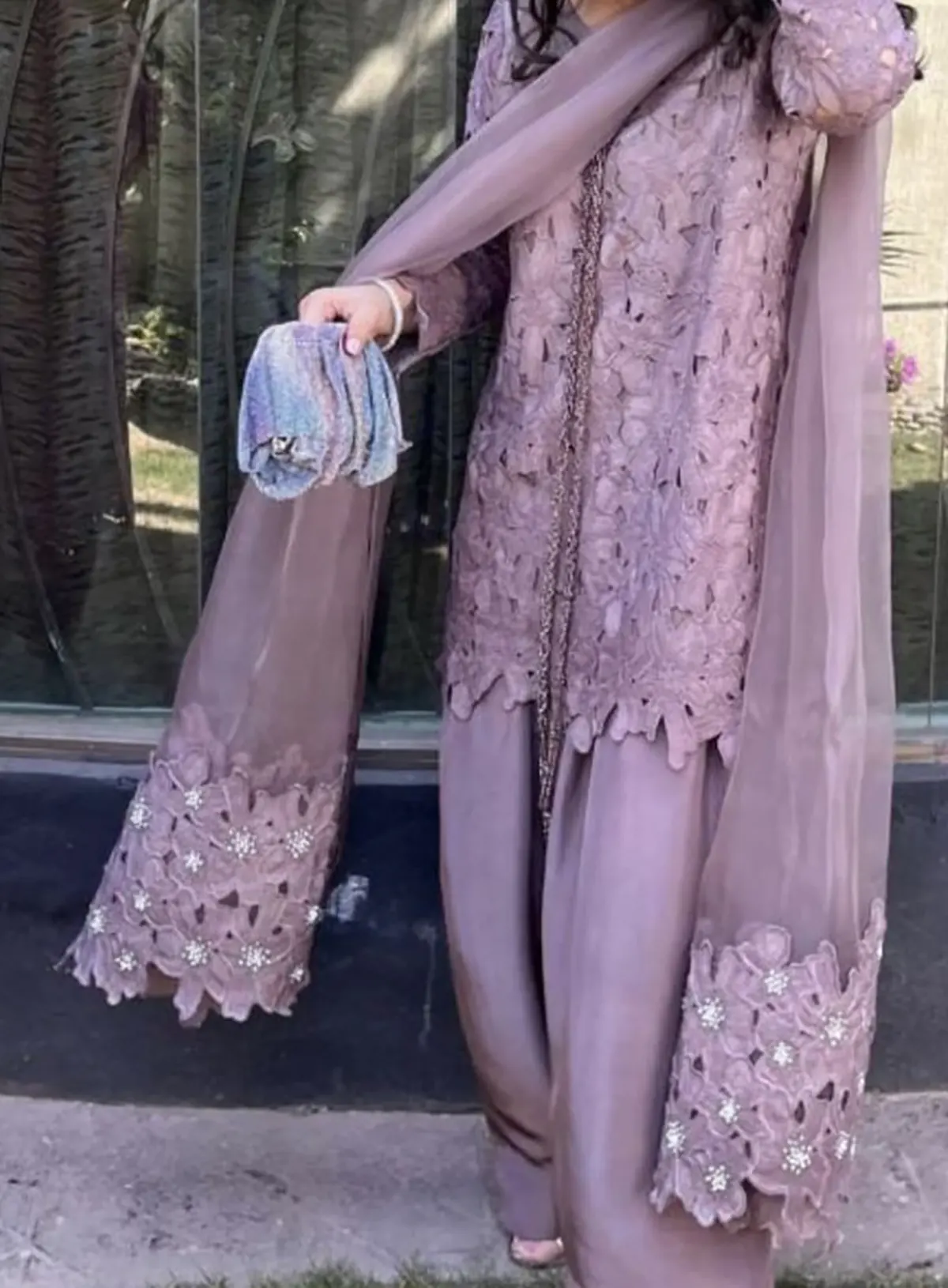 لباس بلوچی مردانه لباس محلی بلوچی زنانه لباس بلوچی زنانه چابهاری لباس بلوچی ایرانشهری زنانه لباس بلوچی زاهدانی لباس محلی سیستان و بلوچستان زنانه انشا در مورد لباس بلوچی لباس بلوچی مردانه زاهدانی