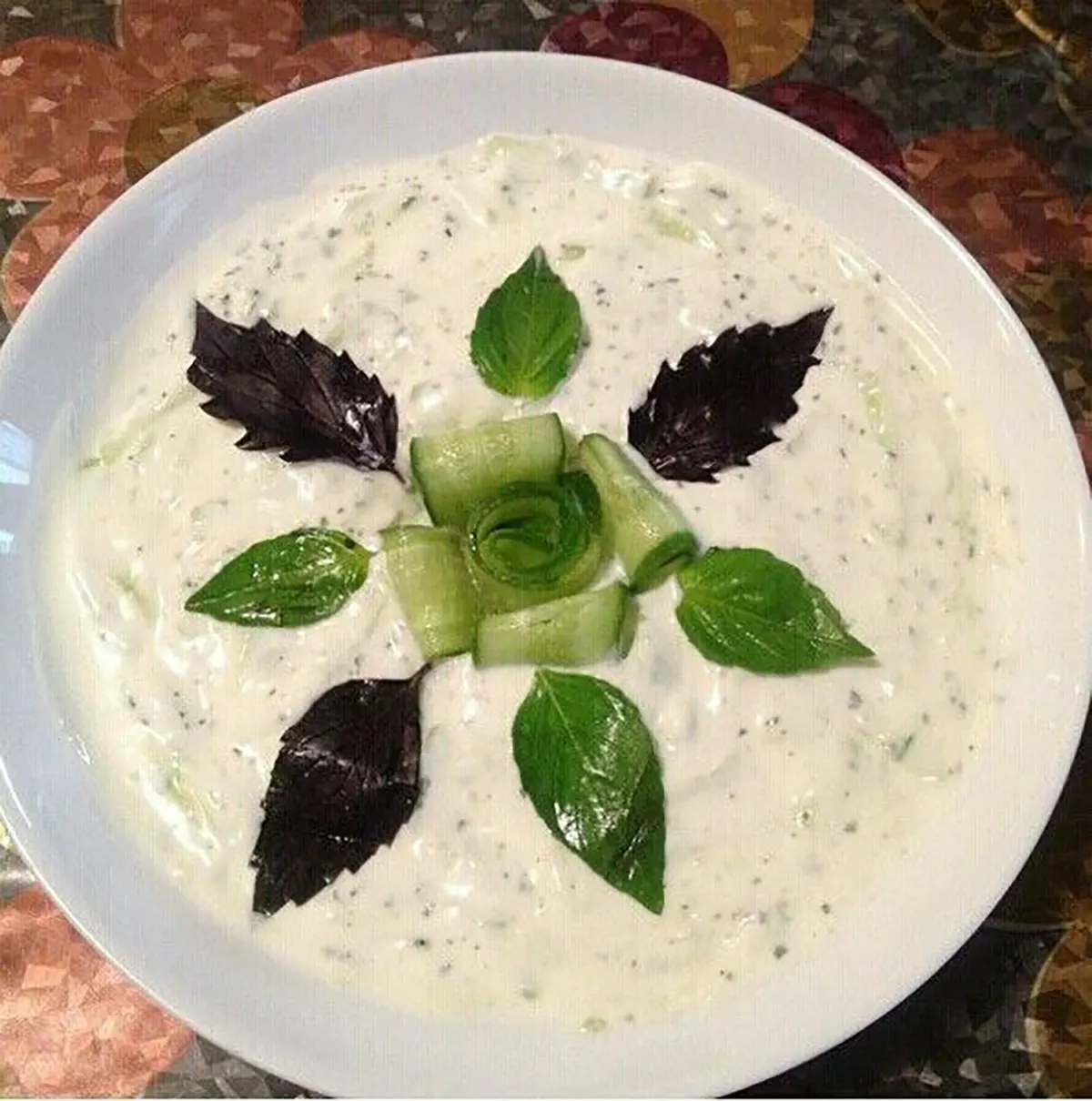 
تزیین ماست و خیار ساده و شیک
تزیین ماست و خیار با گل محمدی
تزیین ماست و خیار در اینستاگرام
تزیین ماست و خیار با گردو
تزیین ماست و خیار دو رنگ
