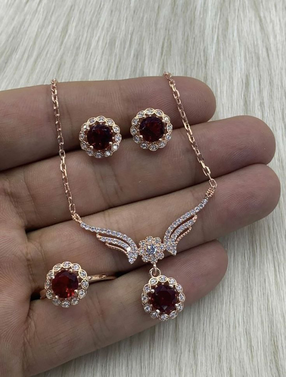 جدیدترین نیم ست طلا بچه گانه 