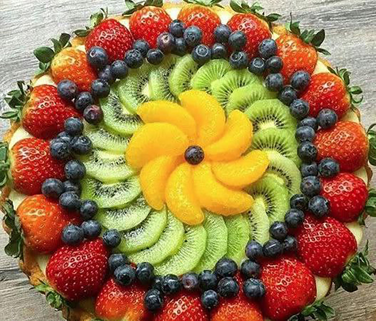تزیین میوه سالم

تزیین میوه برای مهمانی ساده
تزیین میوه برای تولد بچه ها
